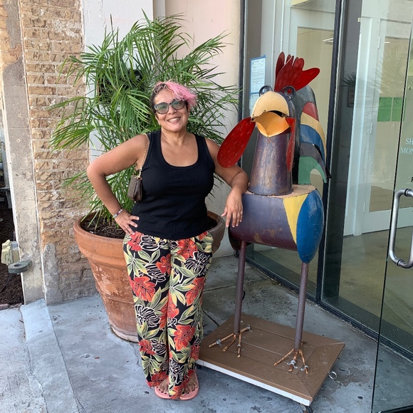 Meet your Posher, Carol - Picture 1 of 1